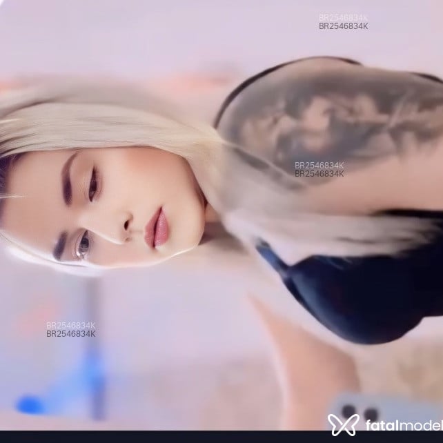 Acompanhante Luiza - Feed