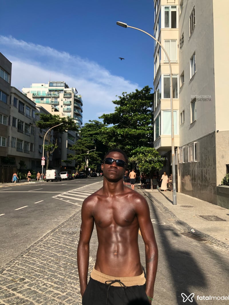 Acompanhante Jottinha - Feed