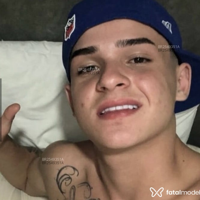 Acompanhante Leozinho - Feed