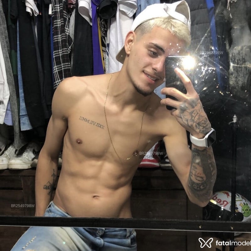 Acompanhante Matheus - Feed