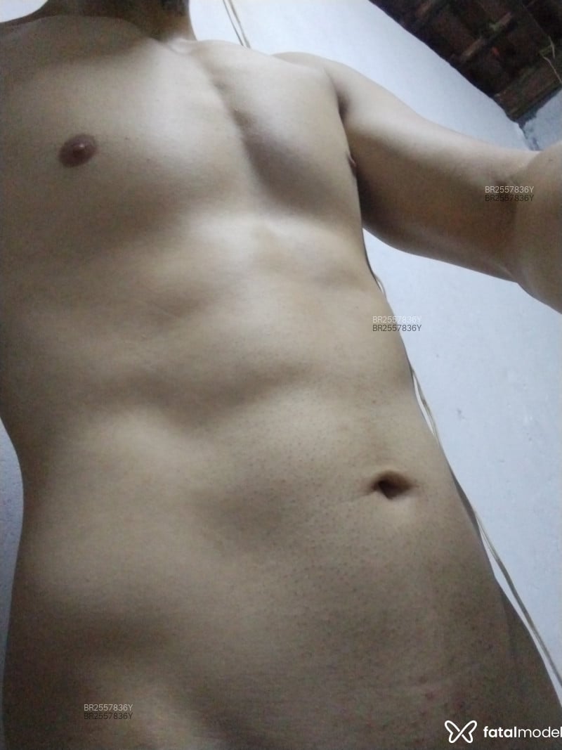 Acompanhante Magno - Feed