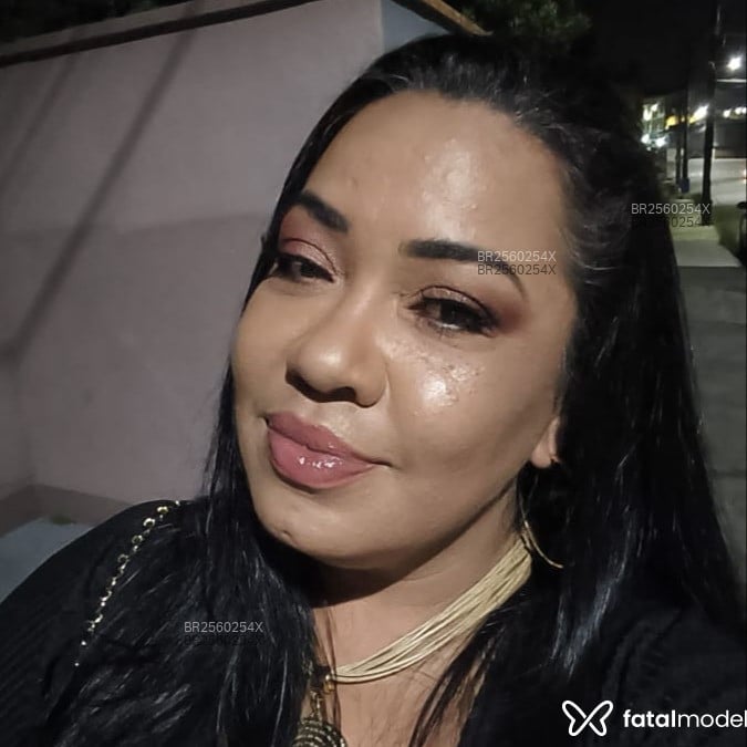 Acompanhante Morena - Feed