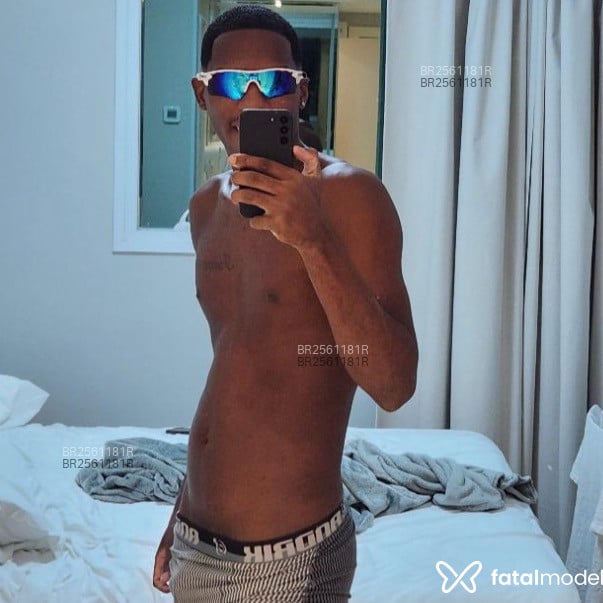 Acompanhante Luiz Henrique - Feed