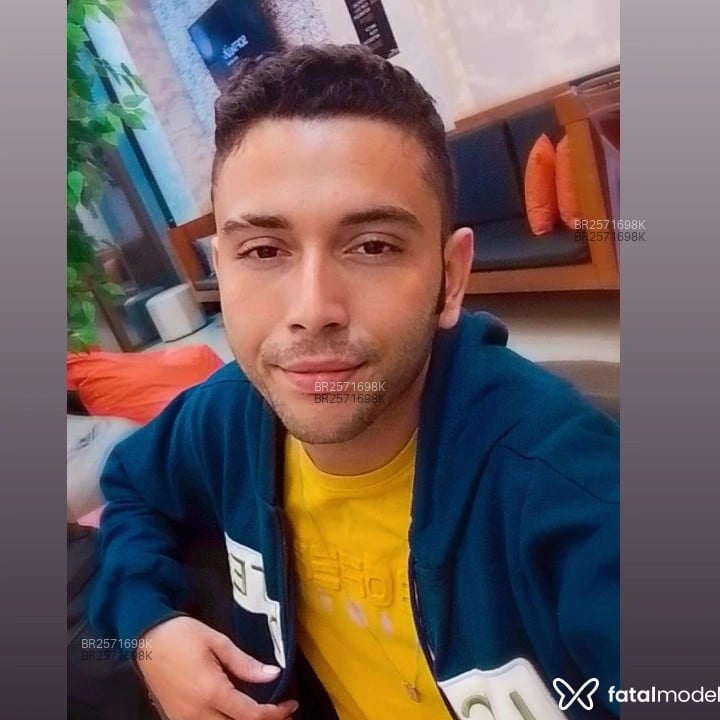 Acompanhante Vitor - Feed