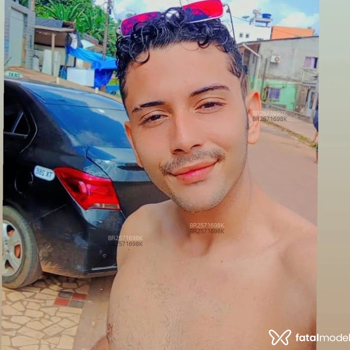 Acompanhante Vitor - Feed