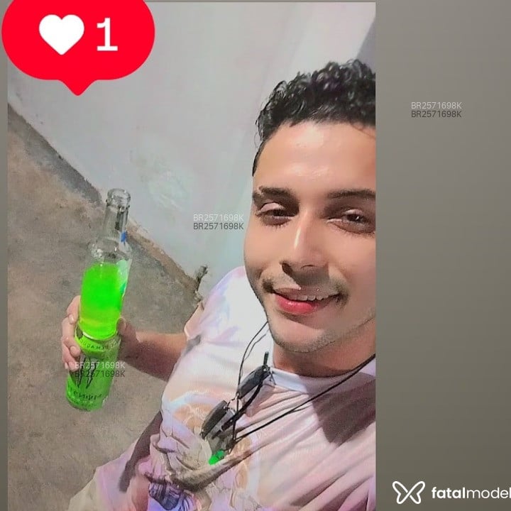 Acompanhante Vitor - Feed