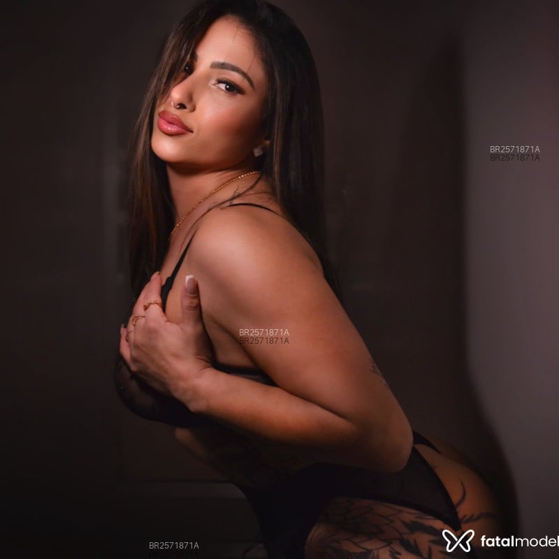 Acompanhante Izabel - Feed