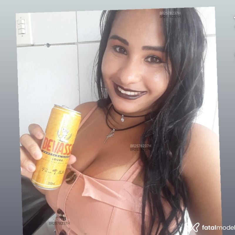 Acompanhante Morena - Feed