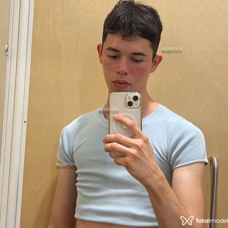 Acompanhante Levy Twink - Feed