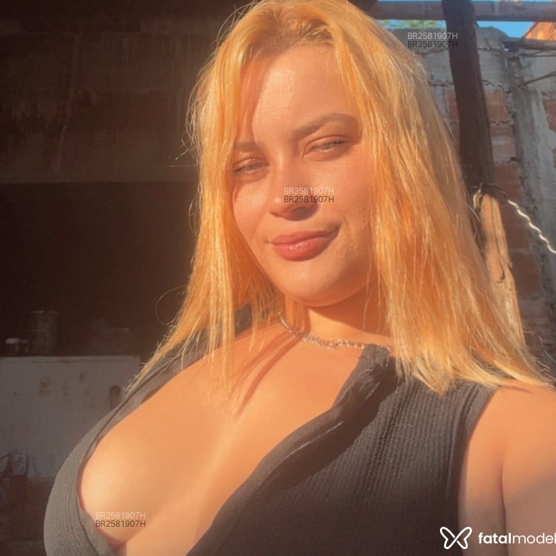 Acompanhante Livinha - Feed