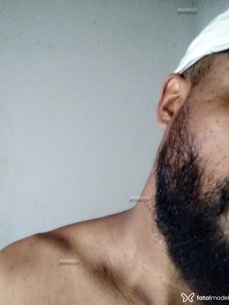 Acompanhante Preto - Feed