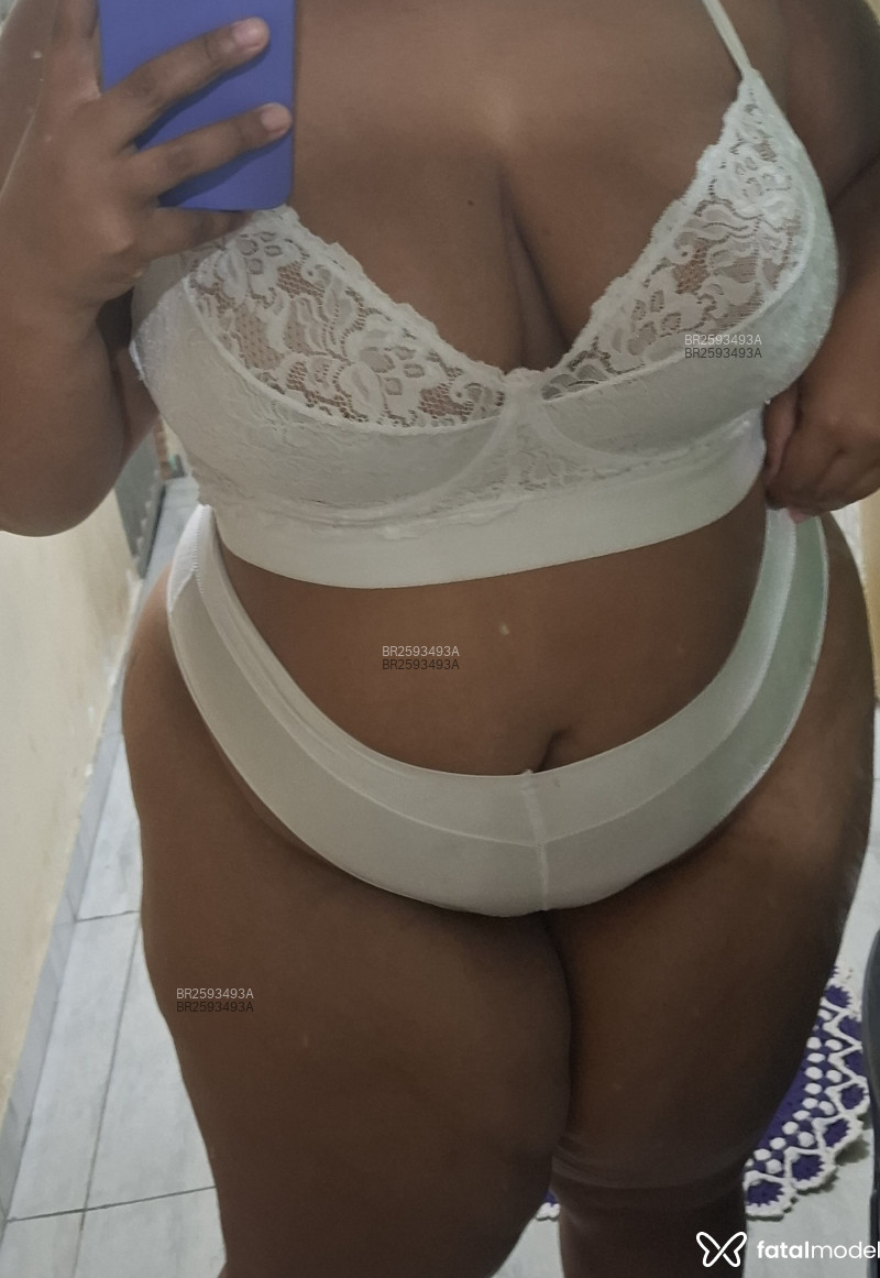 Acompanhante Ana - Feed