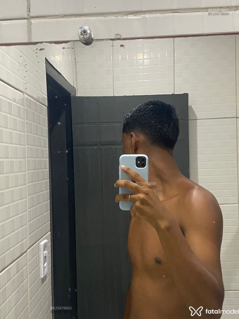 Acompanhante Moreninho - Feed