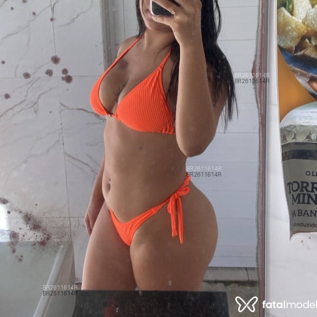 Acompanhante Lia - Feed