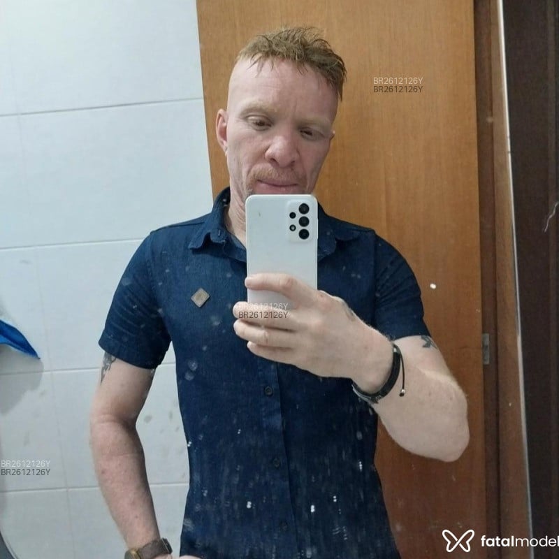 Acompanhante Albino Pretao - Feed