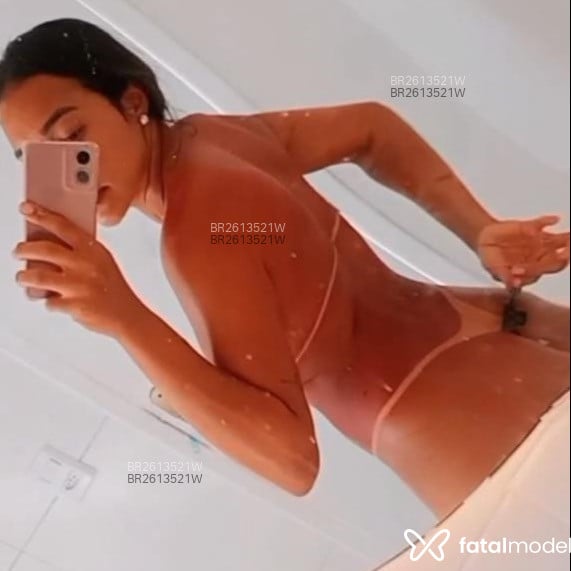 Acompanhante Anita - Feed