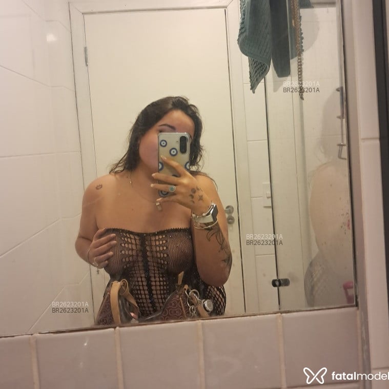 Acompanhante Julia - Feed