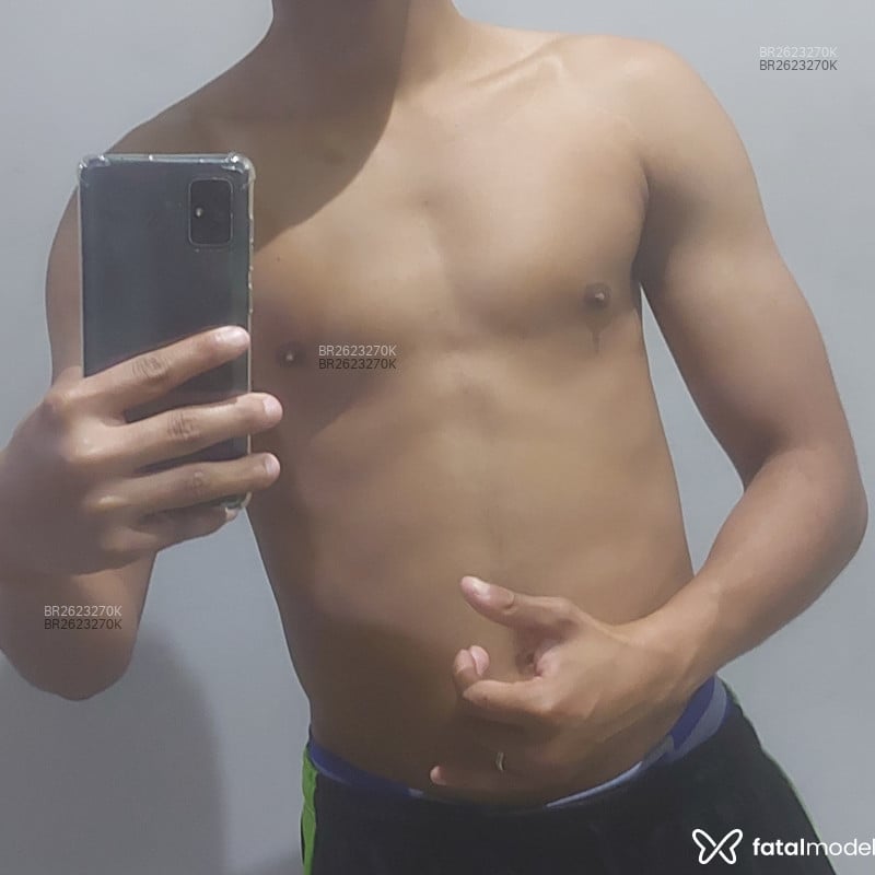 Acompanhante Givas - Feed