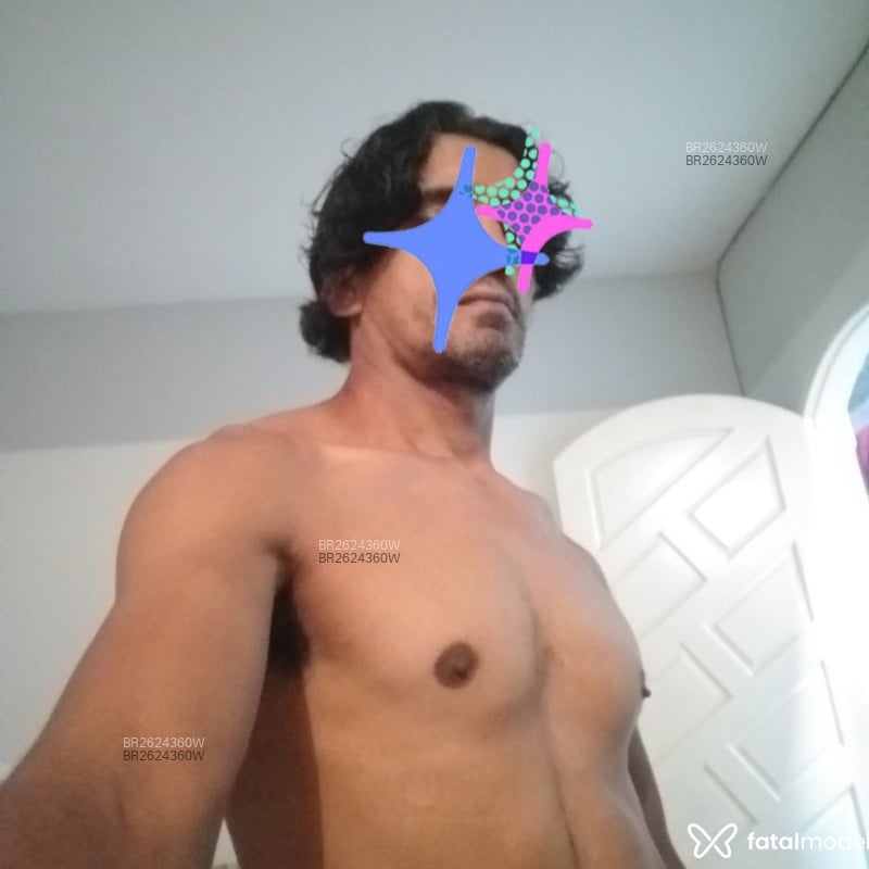 Acompanhante Lucas - Feed