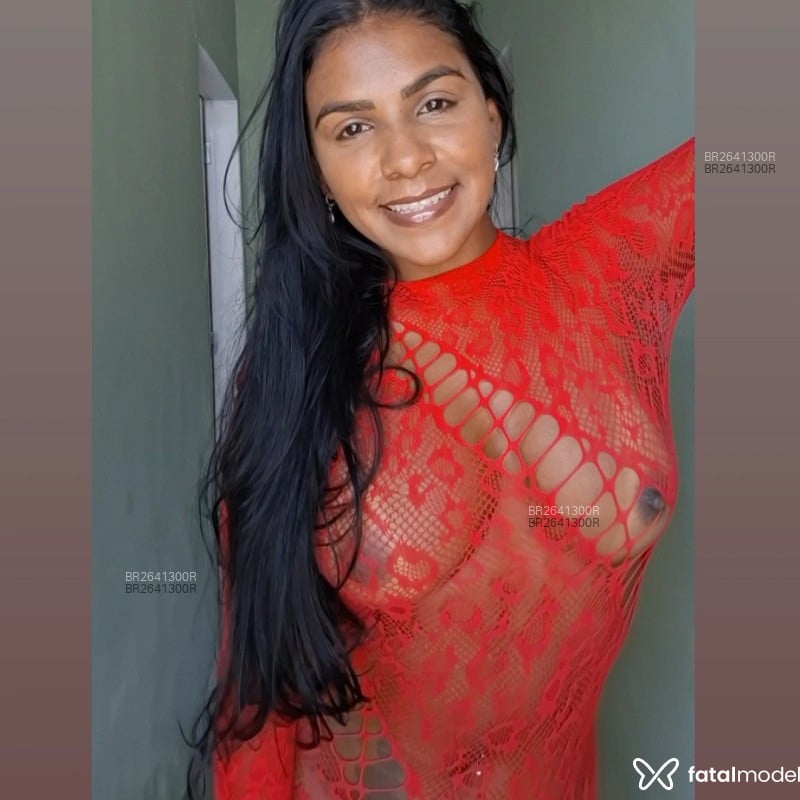 Acompanhante Tainá - Feed