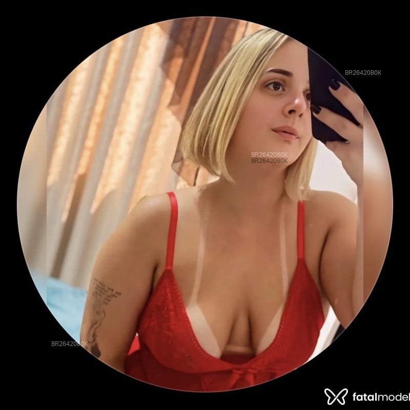 Acompanhante Klér - Feed