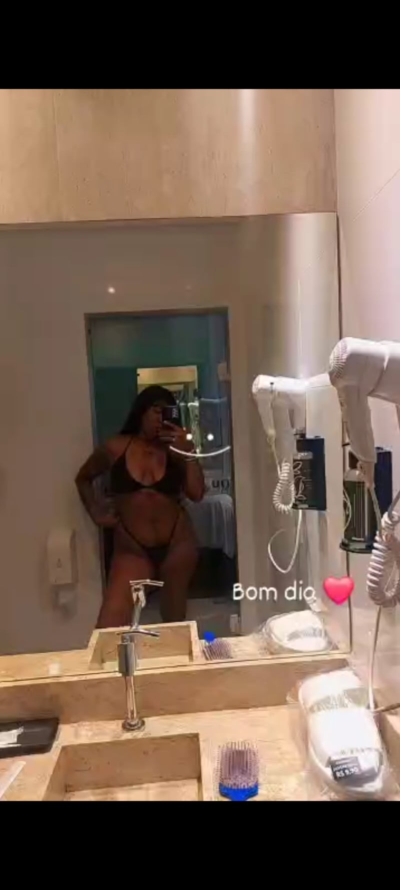 Acompanhante Rebeca - Feed