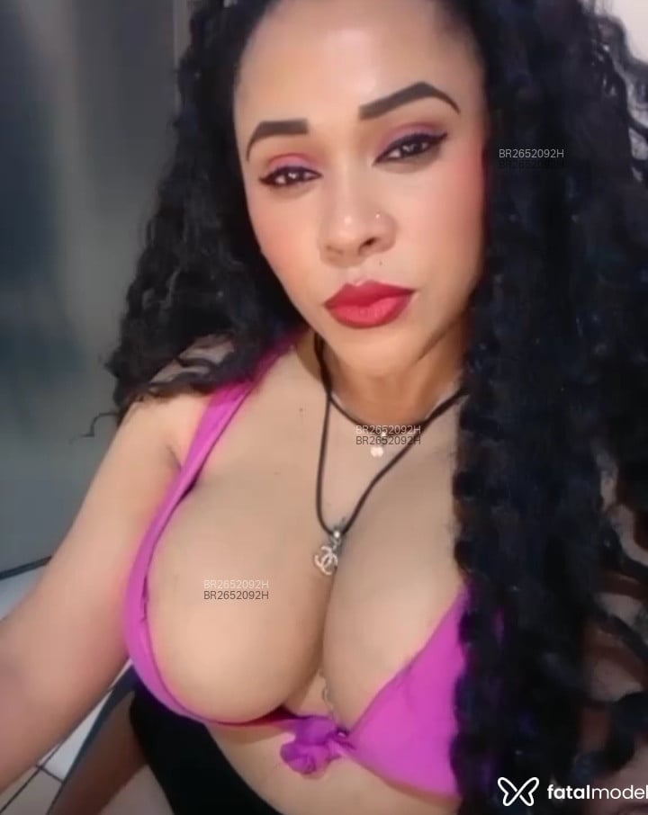 Acompanhante Morena - Feed