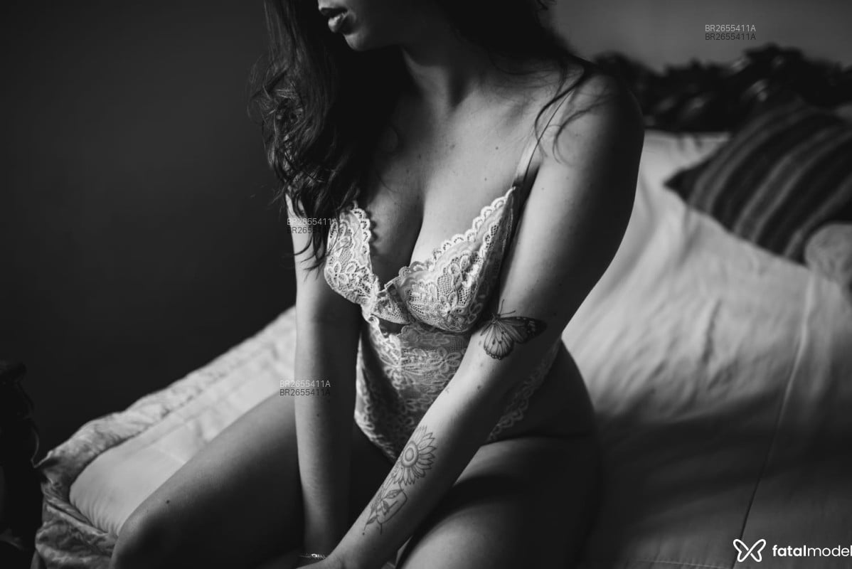 Acompanhante Viivi - Feed