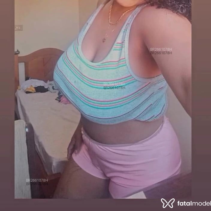 Acompanhante Estela - Feed