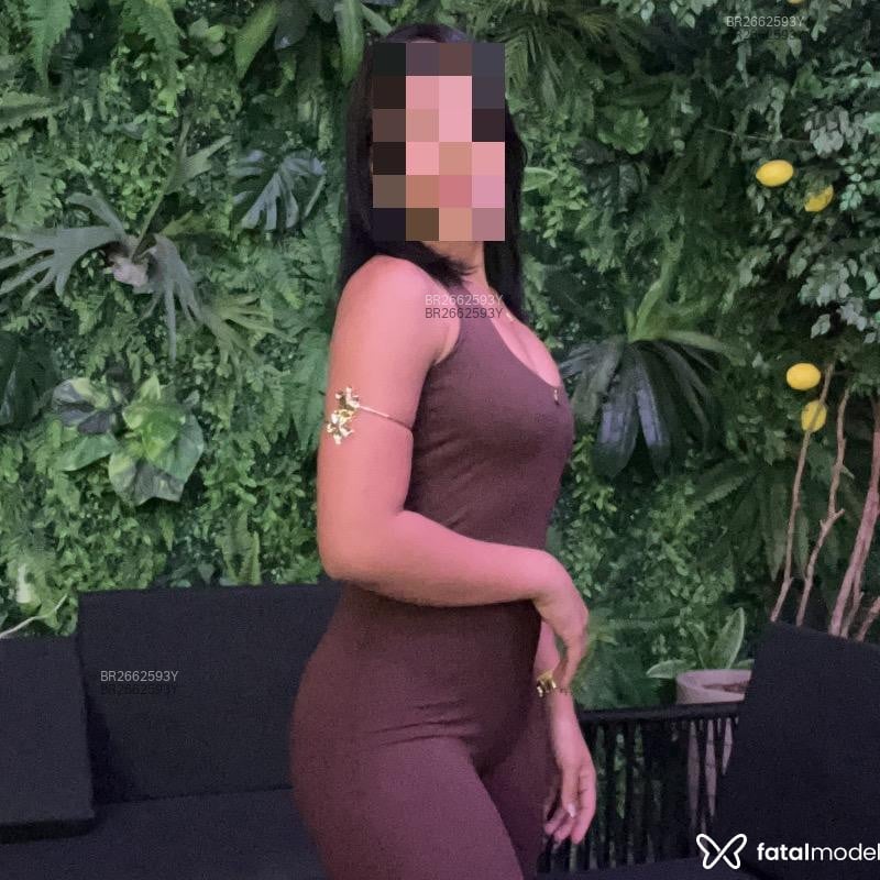 Acompanhante Helena - Feed