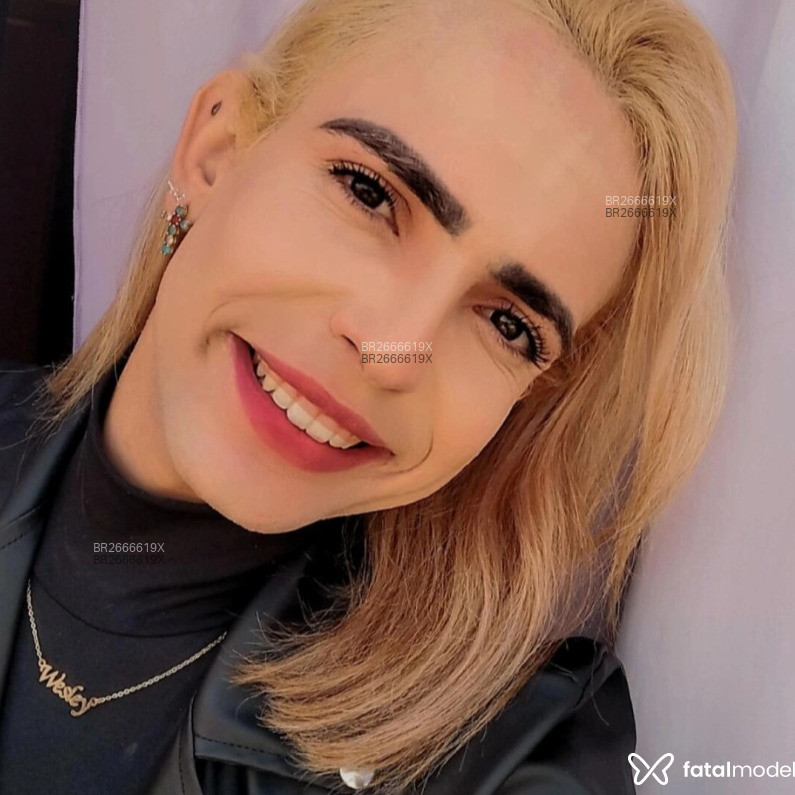 Acompanhante Dianinha - Feed