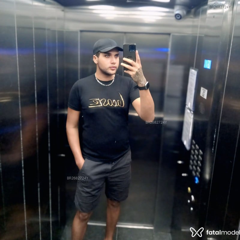 Acompanhante Caio - Feed