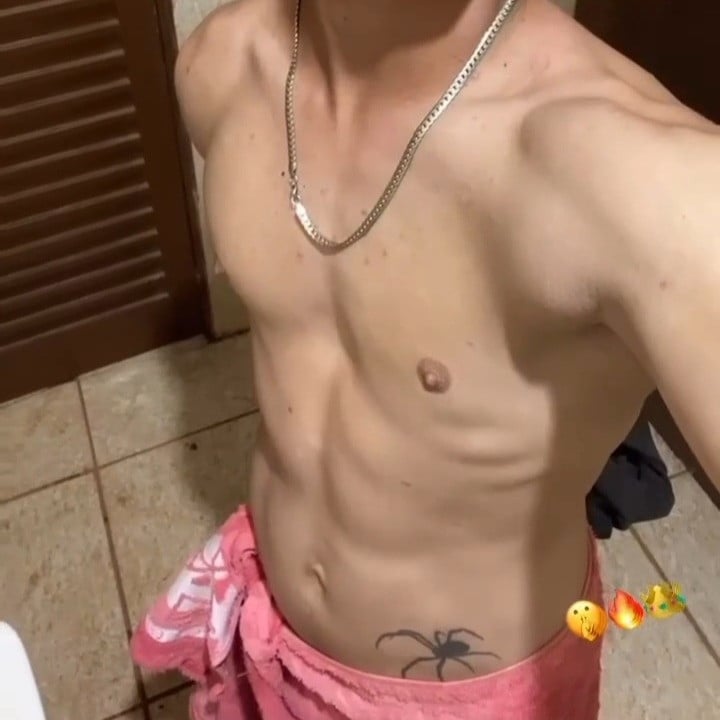 Acompanhante Matheus - Feed