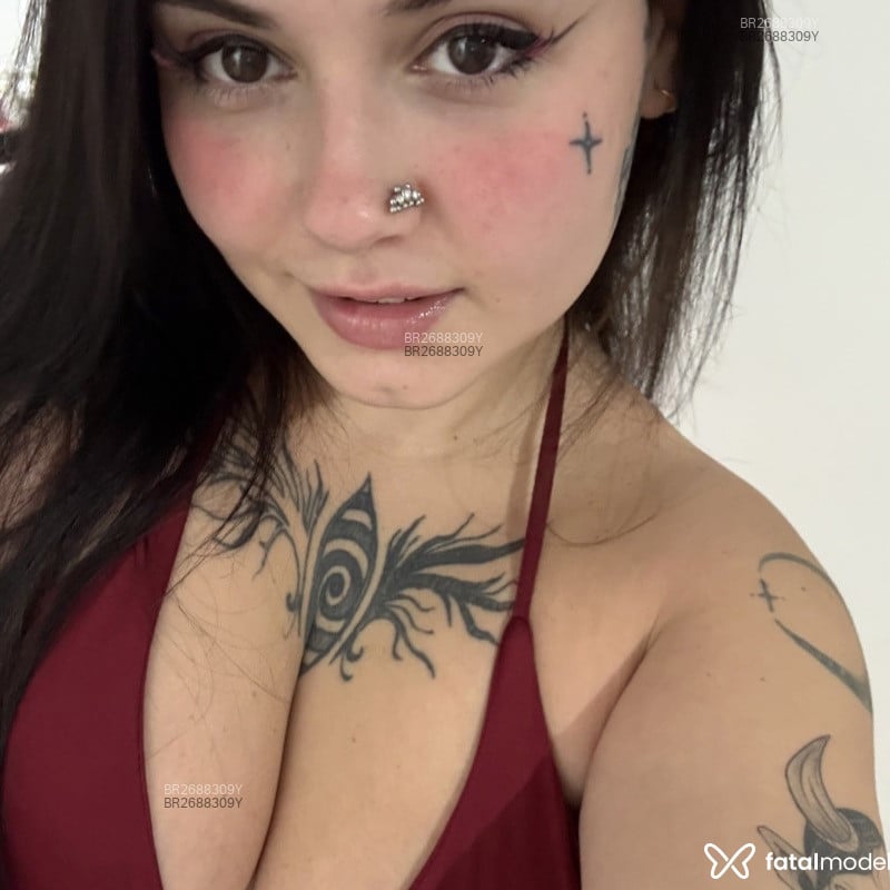 Acompanhante Babyjuju - Feed