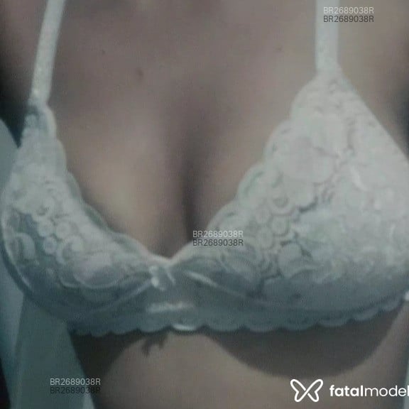 Acompanhante Kyara - Feed