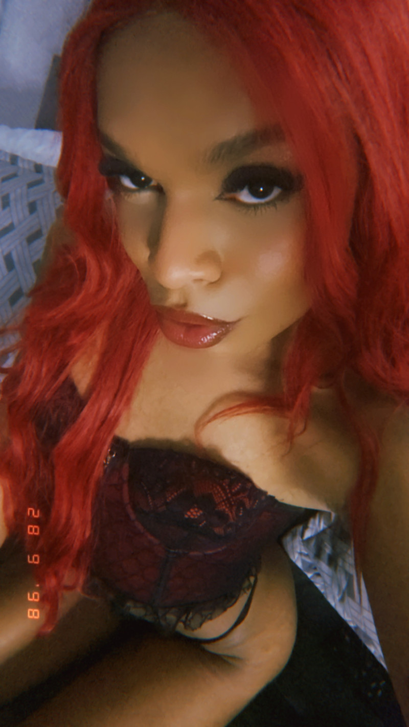 Acompanhante Preta Rara - Feed