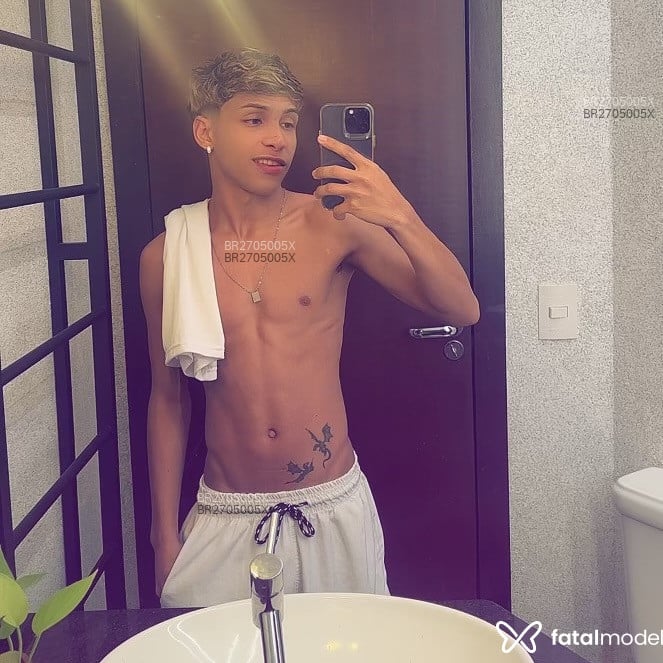 Acompanhante Adryanzin - Feed