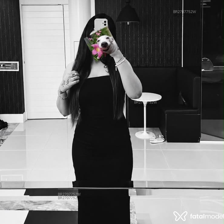Acompanhante Isah - Feed
