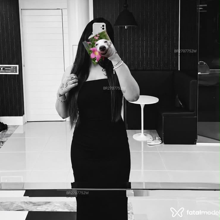 Acompanhante Isah - Feed
