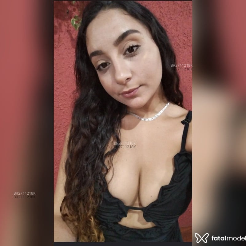 Acompanhante Cachos - Feed