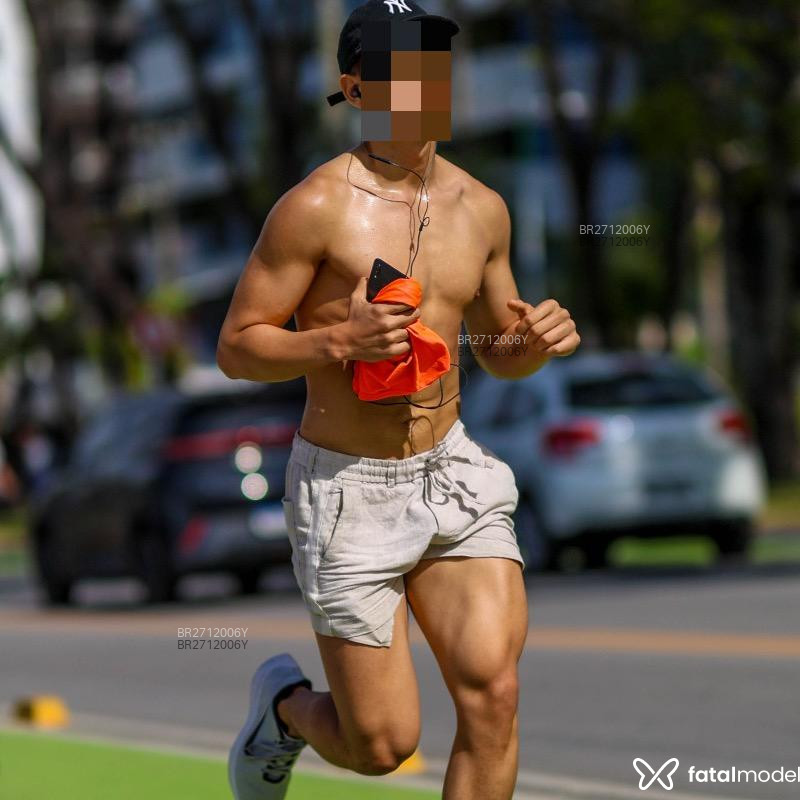Acompanhante Enzo Valmont - Feed