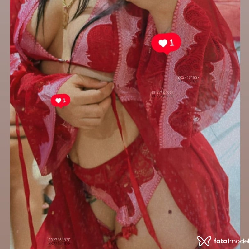 Acompanhante Camila - Feed