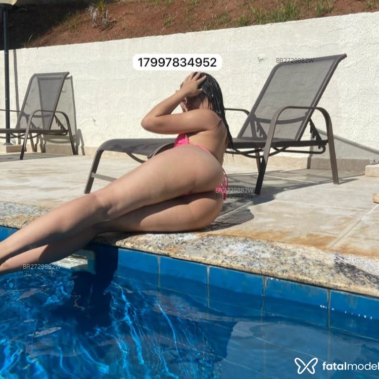 Acompanhante Anônima - Feed