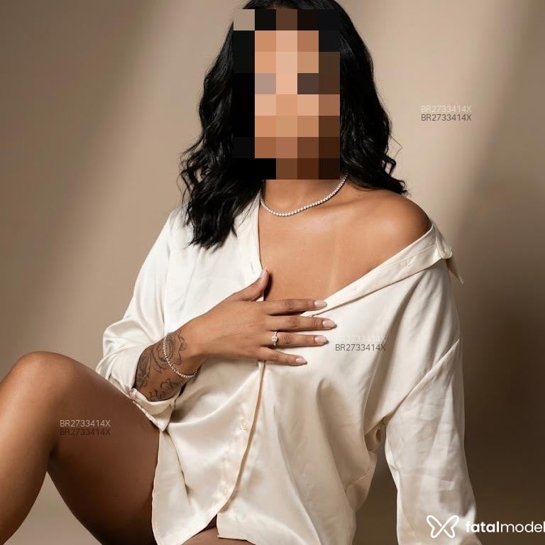 Acompanhante Vivibora - Feed