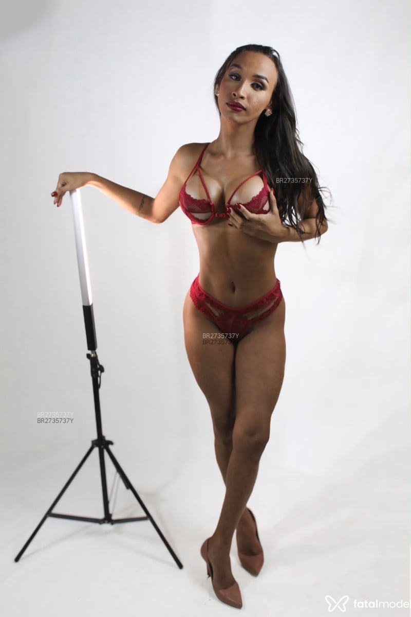 Acompanhante Gabi Sales - Feed