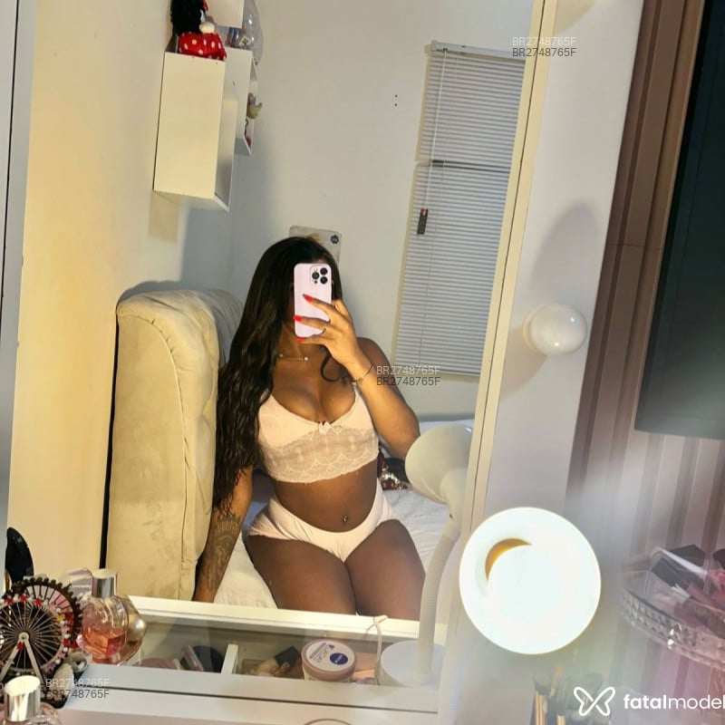 Acompanhante Paola - Feed