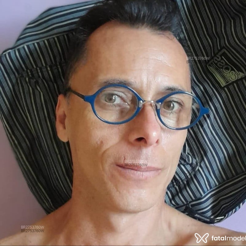 Acompanhante Giovanni - Feed
