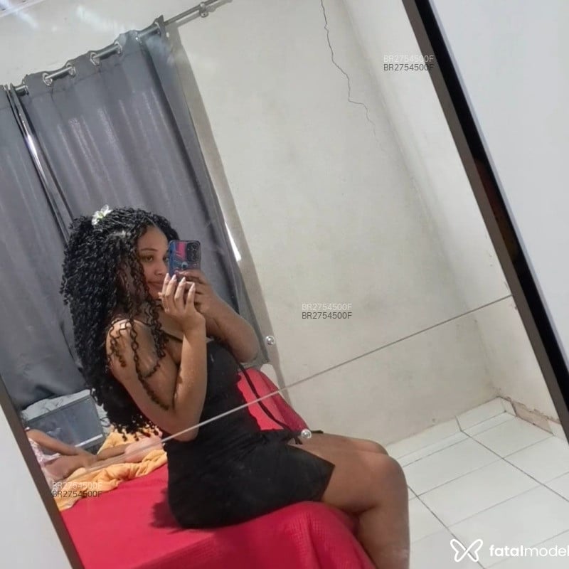 Acompanhante Lilaa - Feed