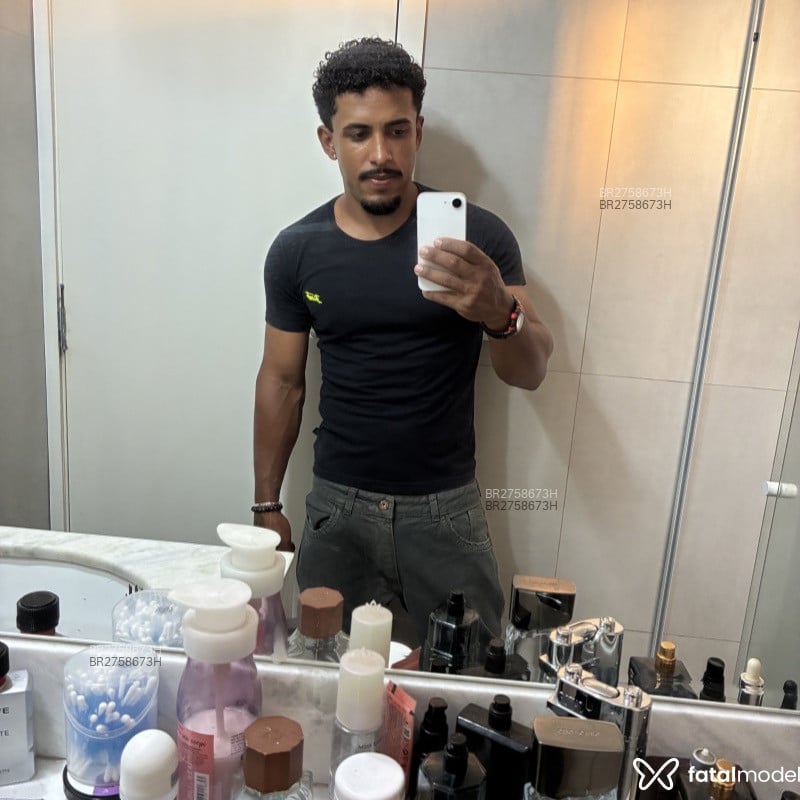 Acompanhante Henrique mineiro - Feed