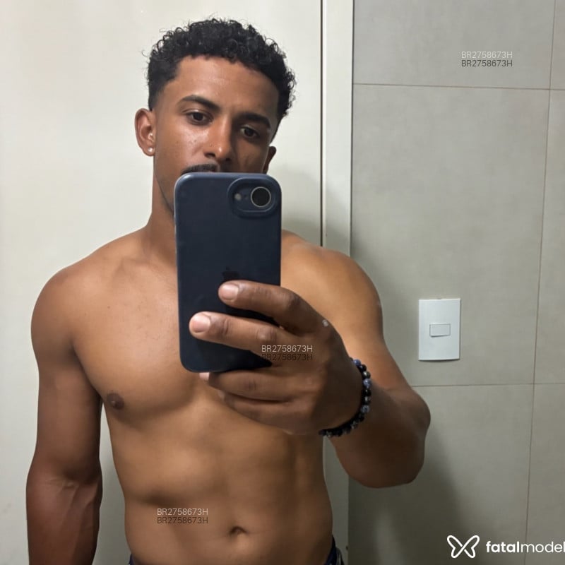 Acompanhante Henrique mineiro - Feed